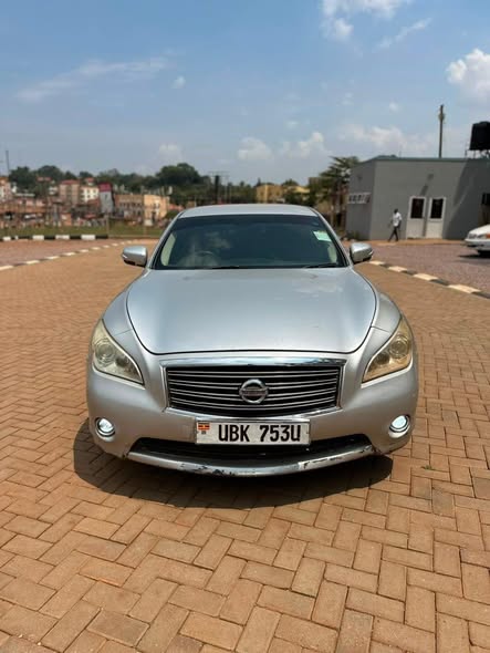 A picture of Nissan fuga