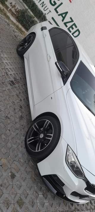 bmw 320i