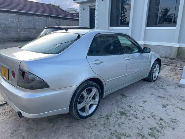 A picture of TOYOTA ALTEZZA