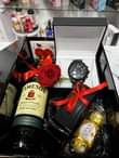 A picture of Flower bouquets n gift hampers
