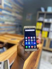 A picture of Vivo x7plus 128Gb 130k tu