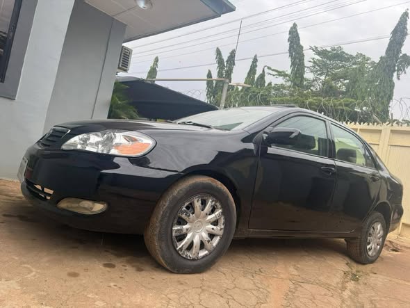 A picture of DISTRESS SALE EXTREMELY SHARP TOYOTA COROLLA 2006 MODEL FOR SALE