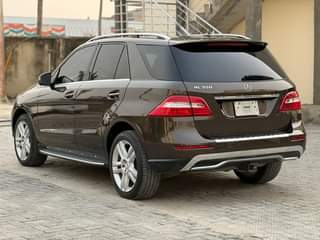 A picture of 2013 Mercedes benz ML350