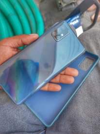 A picture of SAMSUNG GALAXY A71
