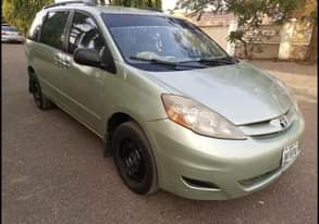 A picture of 2007 model Sienna Everything is working perfectly Location Abuja Price