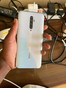 A picture of Oppo reno 2z