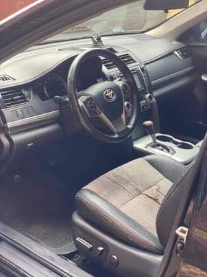 A picture of 2012 Toyota Camry SE