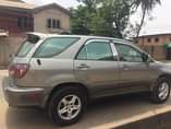 A picture of Lexus Rx 300
