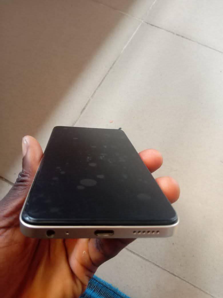 A picture of Infinix smart 8