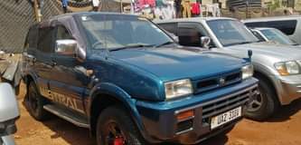 A picture of Nissan Mistral