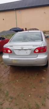 A picture of TOYOTA COROLA 07