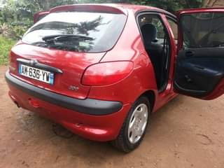 A picture of Special offer toks auction sales Peugeot 206 buy and drive