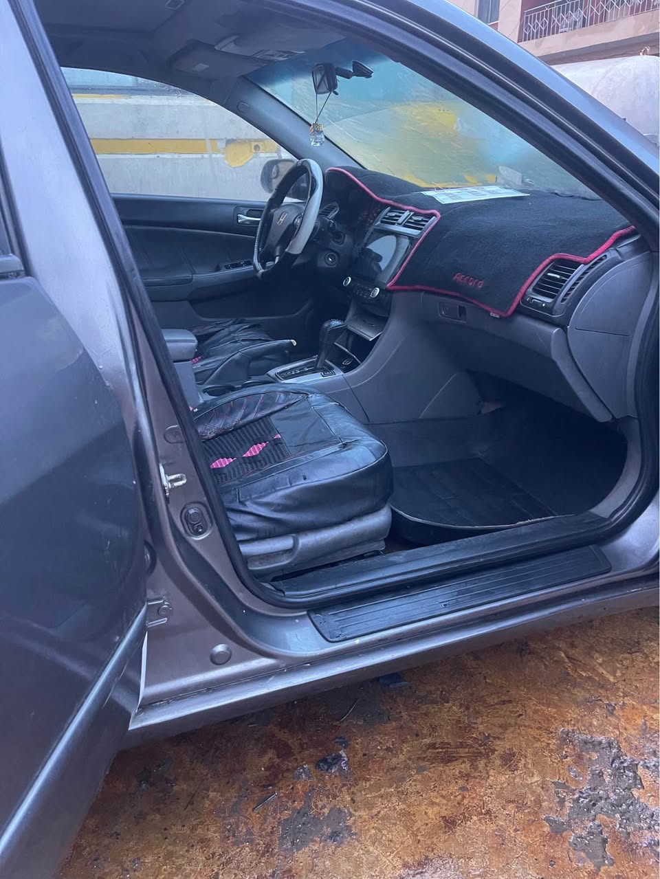 A picture of HONDA ACCORD