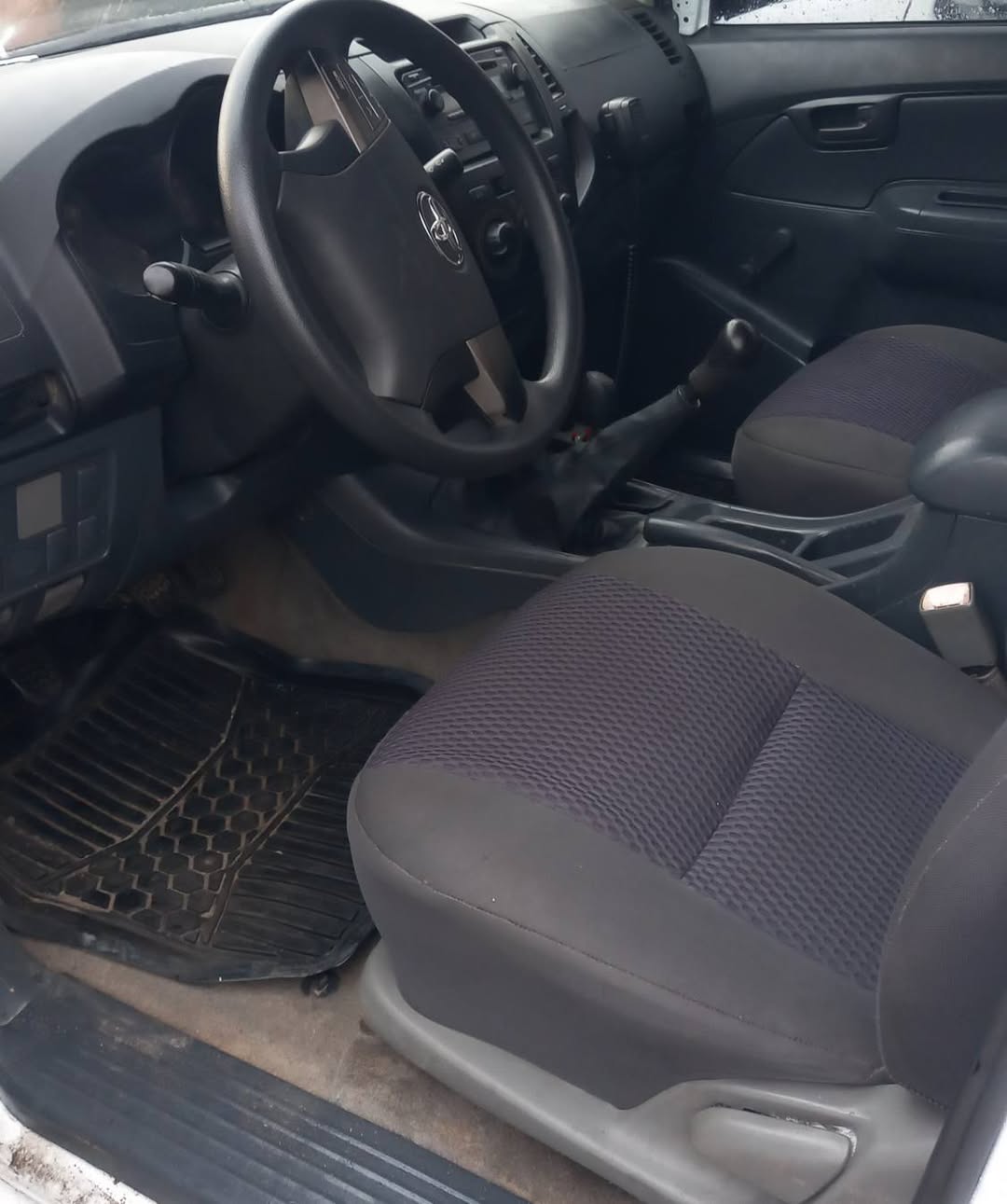 A picture of Clean Used 2013 Toyota Hilux Manual Drive with Auxiliary