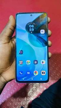 A picture of Motorola G72