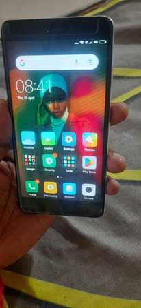 A picture of Redmi note 4