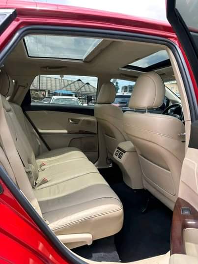 A picture of DIRECT TOKUNBO 2011 TOYOTA VENZA AWD Double Panoramic Roof Thumbstart
