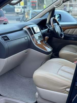 toyota alphard