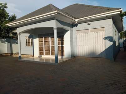 A picture of House for sale 3 Bedrooms 3 Indoor Toilets Sitting Dining