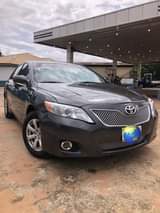 A picture of TOYOTA CAMRY