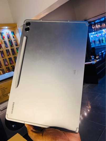 A picture of Samsung Galaxy tab s9 FE plus