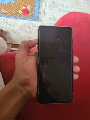 A picture of Samsung S10