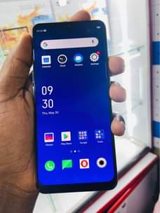 A picture of Oppo F15