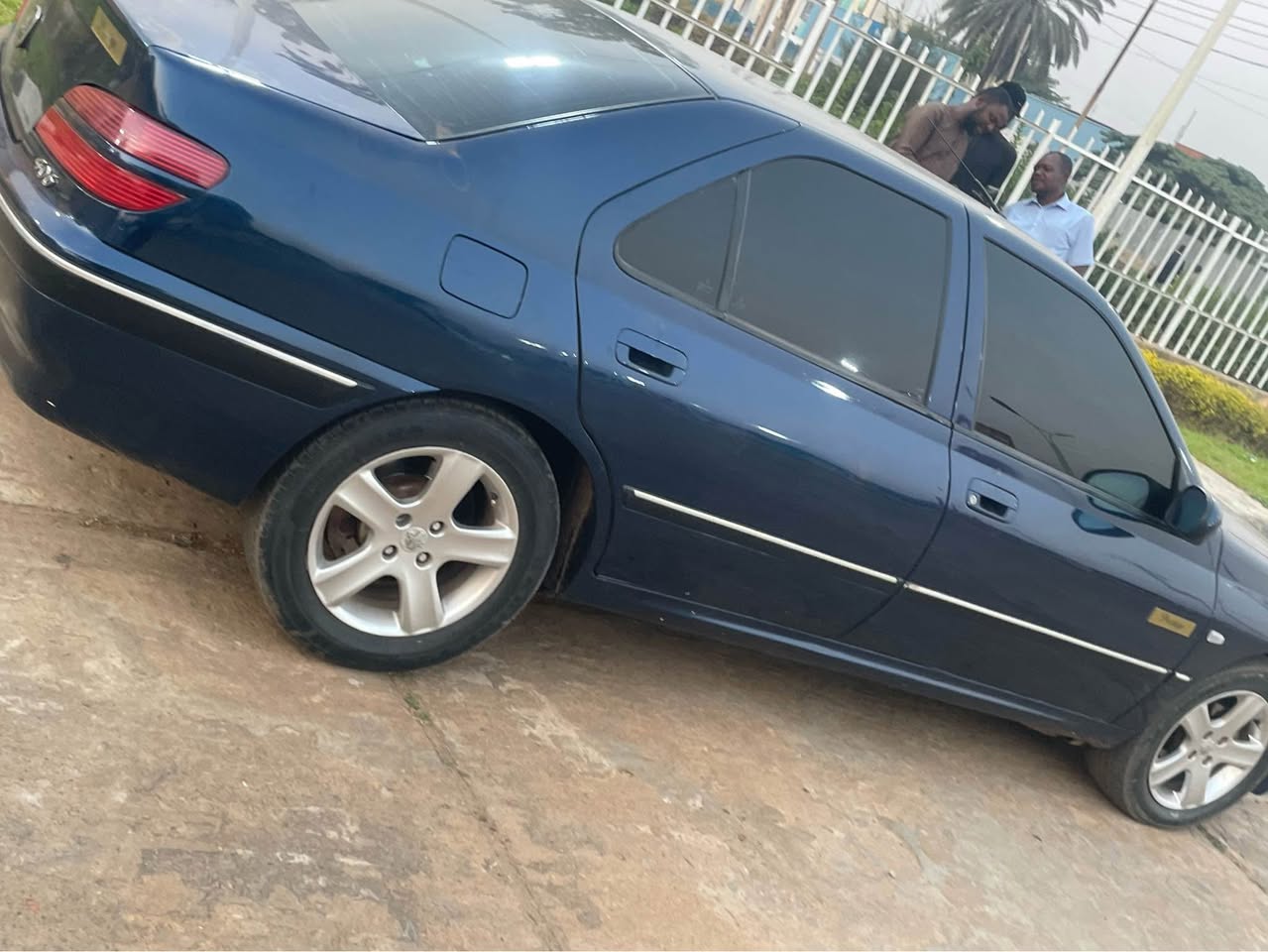 A picture of Peugeot 406