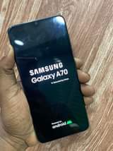 A picture of SAMSUNG A70