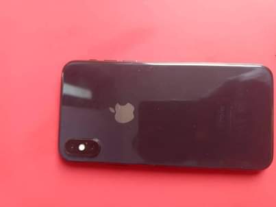 A picture of iPhone xs Just three weeks