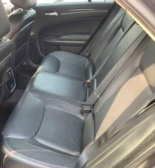 A picture of Tokunbo standard Chrysler300 Neatly used 08063845755