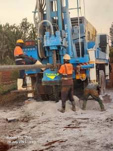 A picture of Tunachimba Visima na kufanya Underground water Surveh