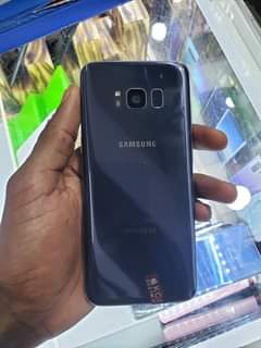 A picture of Samsung galaxy S8