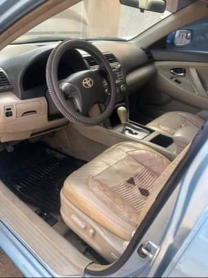 A picture of 2009 TOYOTA CAMRY LE