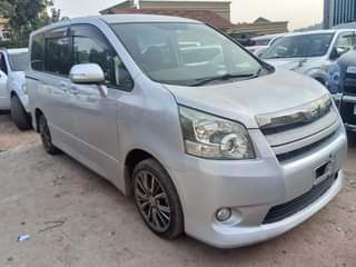 A picture of TOYOTA NOAH MODEL
