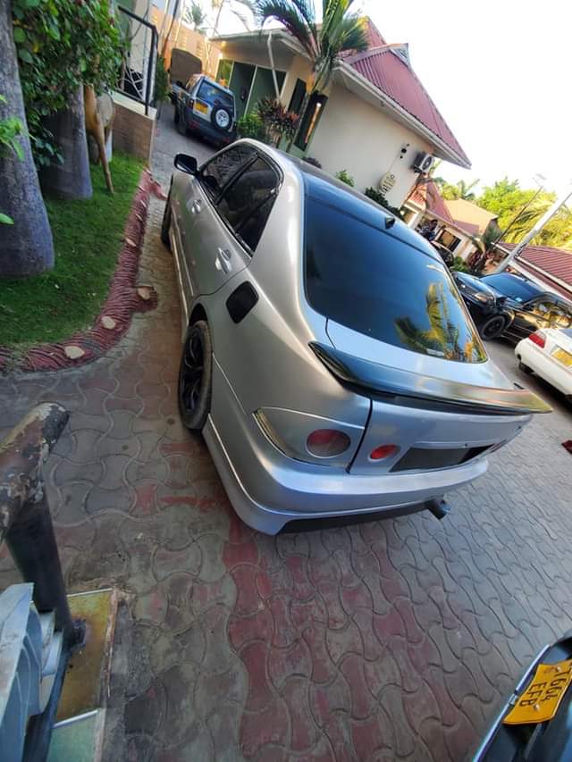 used toyota altezza