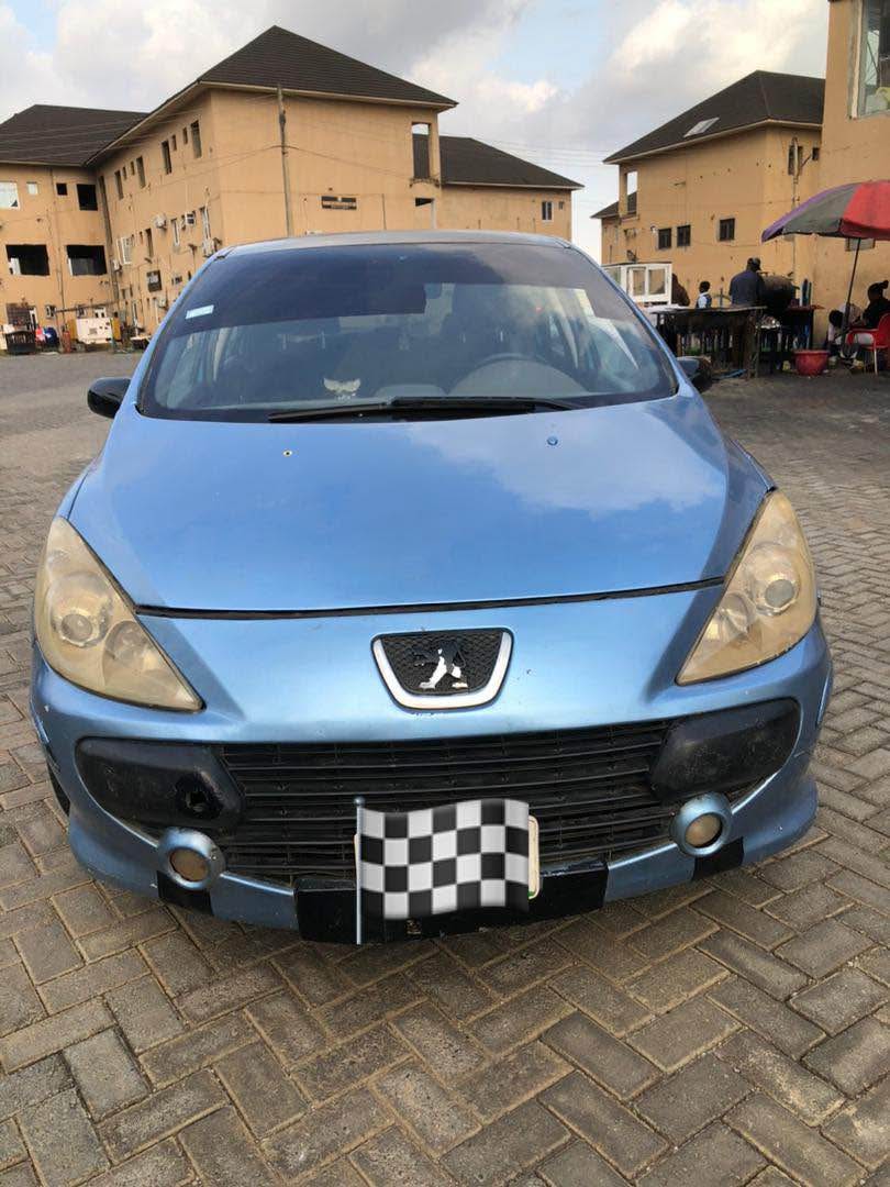 A picture of Peugeot 307 2006 model Manual
