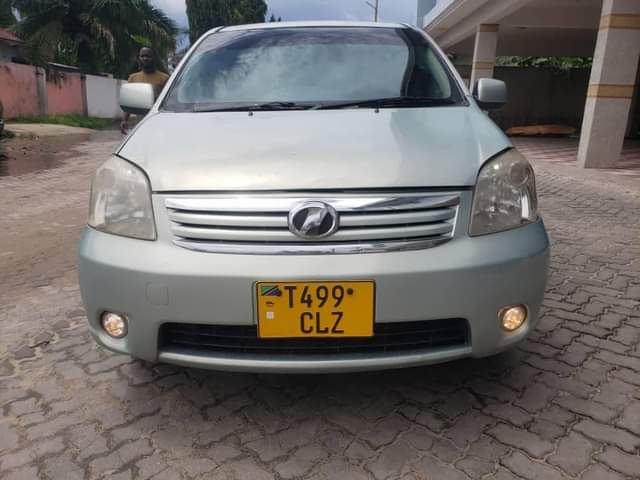 A picture of TOYOTA RAUM 0620356906