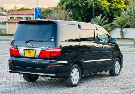 A picture of TOYOTA ALPHARD