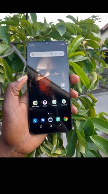 A picture of Infinix Ho10lite Gb32 Ram3 85 000 