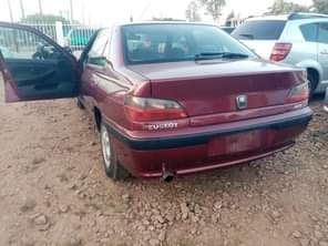 A picture of Clean used peugeaot 406 d8 manual drive with duty Location