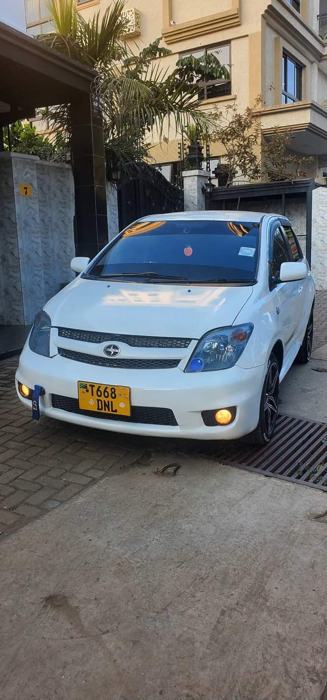 used toyota ist