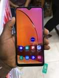 A picture of samsung a20s