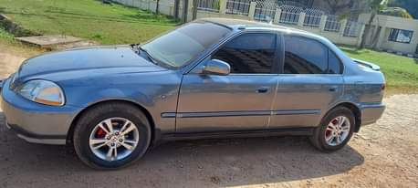 A picture of Honda civic 1998model