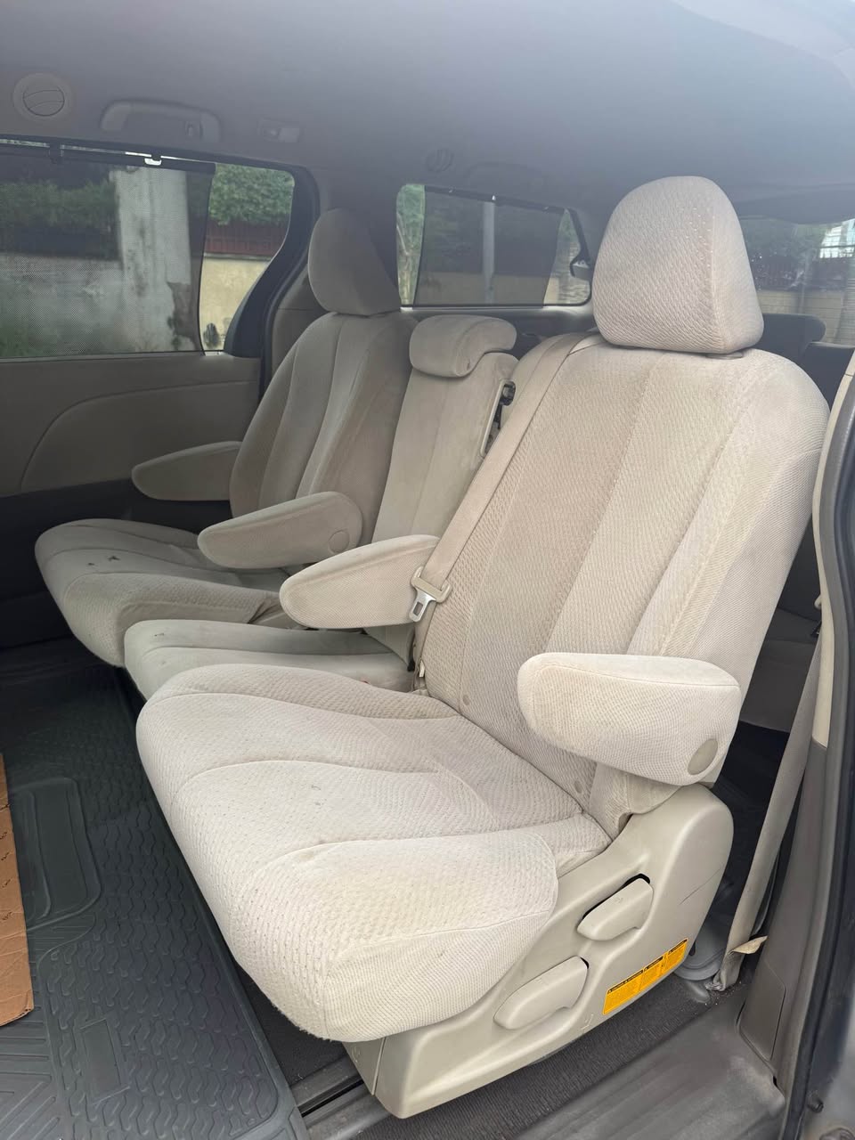 A picture of BUY AND DRIVE 11 300 000