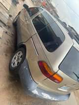 A picture of Toyota sienna model 1999 08051127111