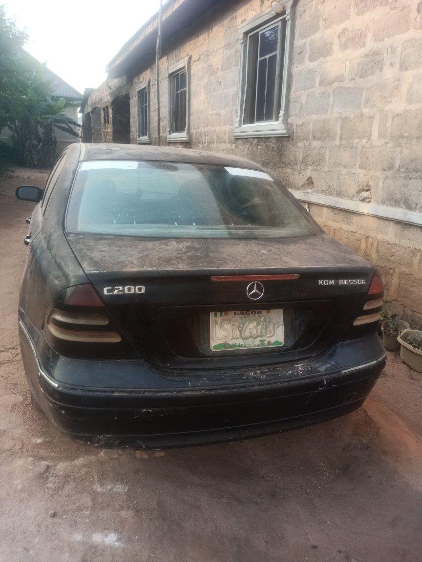 A picture of 2023 Mercedes Benz c class 203