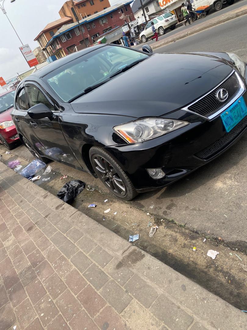 A picture of 2009 Lexus IS 250 09