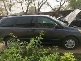 A picture of 08114560910 If you are interested call me 08 Toyota Sienna