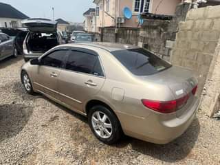 A picture of 2005 Honda Accord
